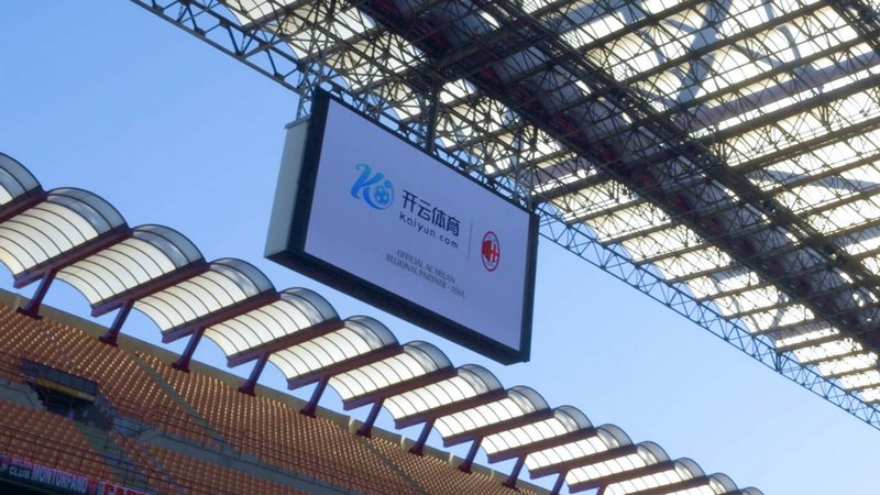 样不甘示弱